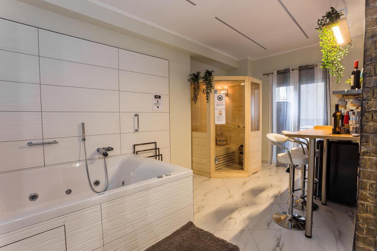 Romantic Deluxe Svite Wise Jacuzzi And Sauna Athen Eksteriør bilde